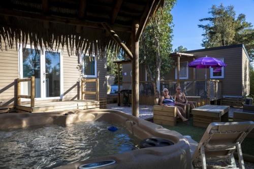 Camping-Village le Floride & l'Embou...