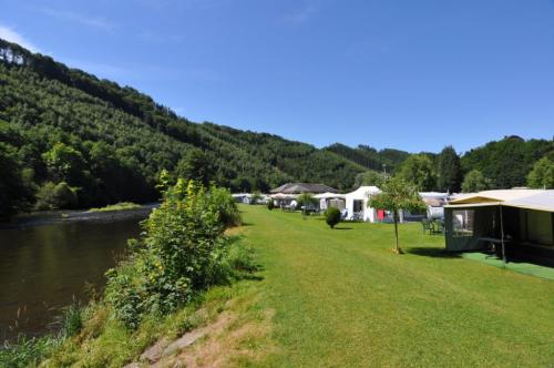 CAMPING FLOREAL