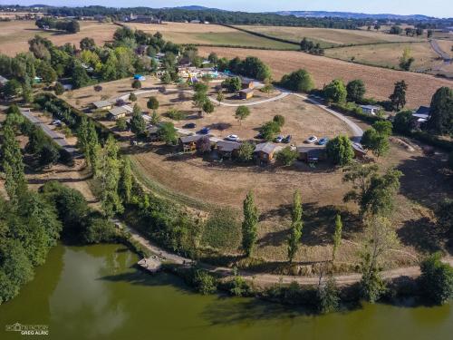Camping du Lac de Bonnefon