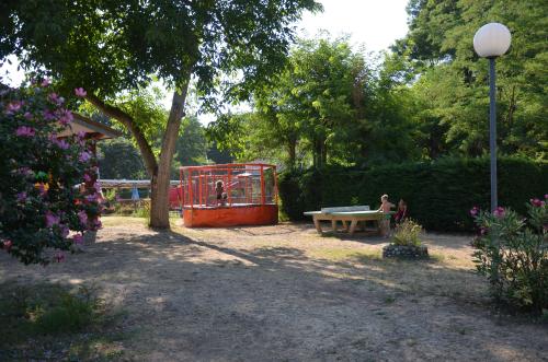 Flower Camping LES MIJEANNES