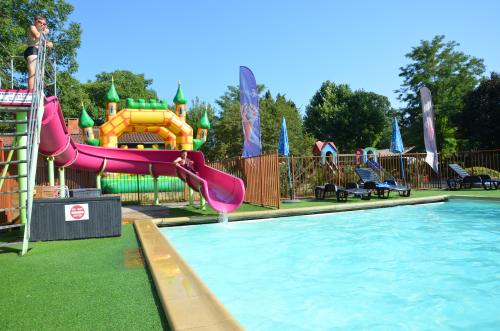 Flower Camping LES MIJEANNES