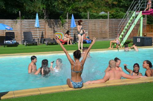 Flower Camping LES MIJEANNES
